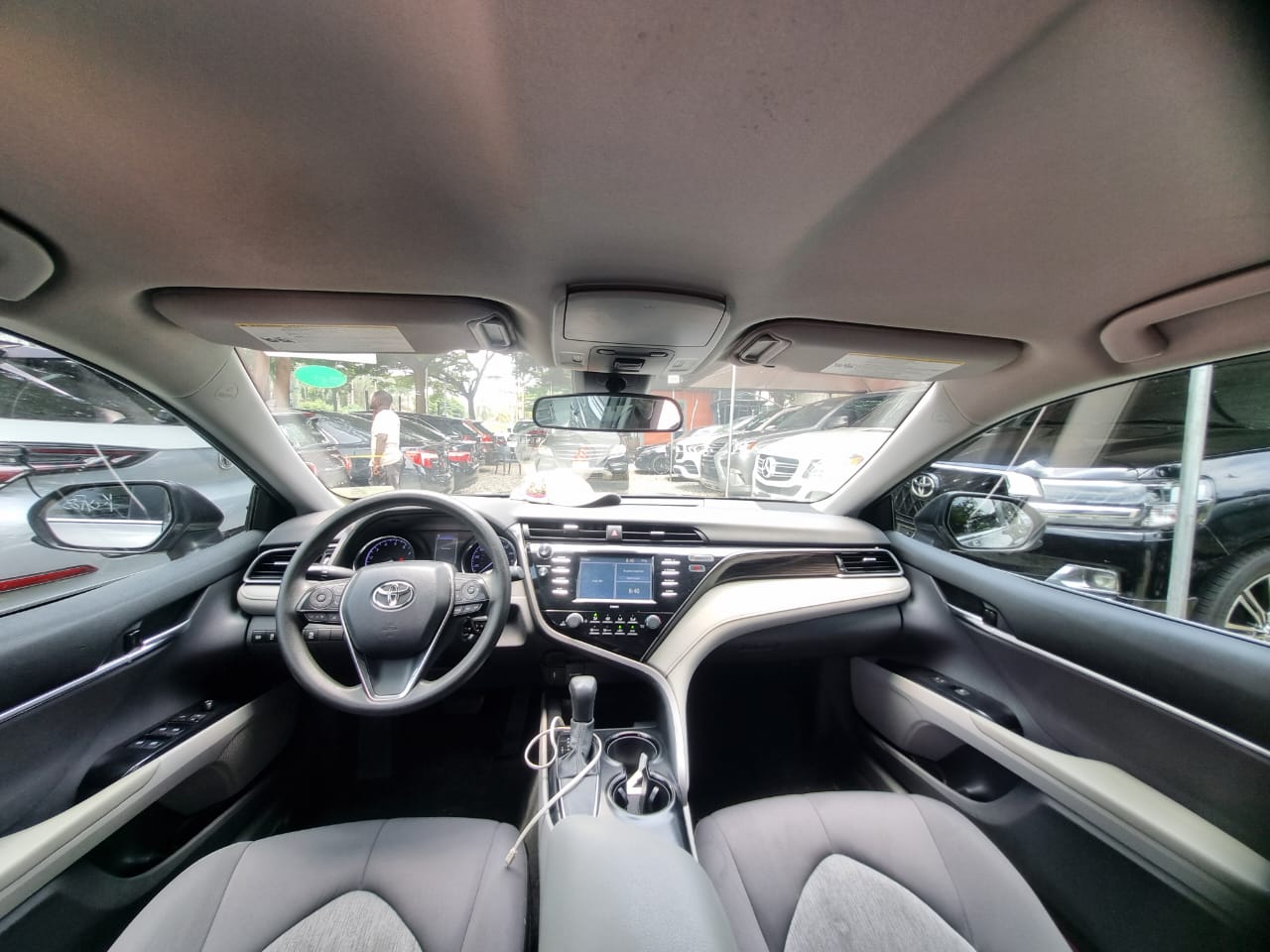 
								FOREIGN USED 2021  TOYOTA CAMRY LE⚡⚡ WITH PROPER DOCUMENTATION  PRICE:20.5M 📍ABUJA full									