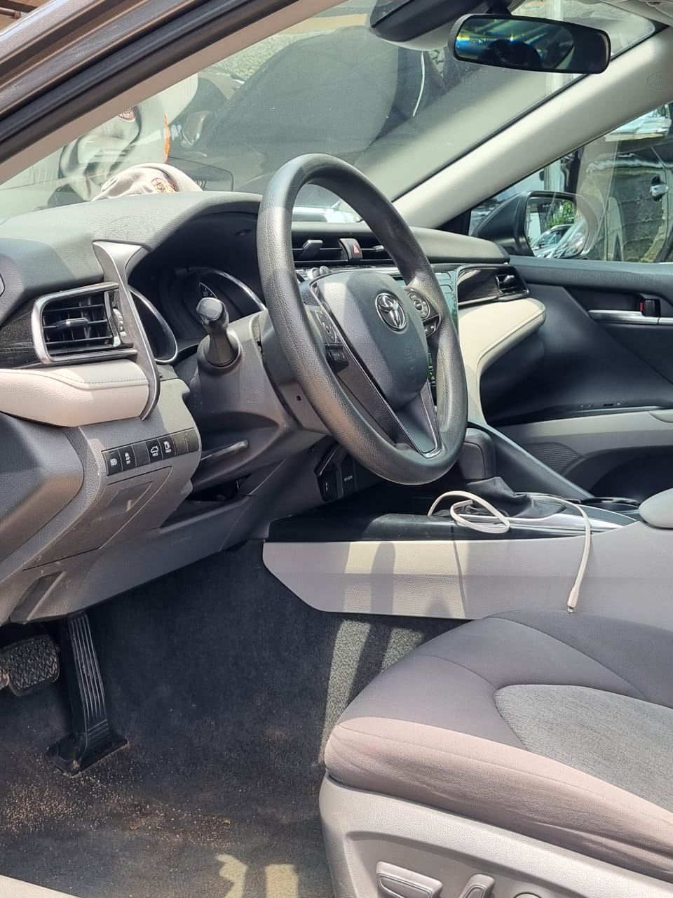 
								FOREIGN USED 2021  TOYOTA CAMRY LE⚡⚡ WITH PROPER DOCUMENTATION  PRICE:20.5M 📍ABUJA full									