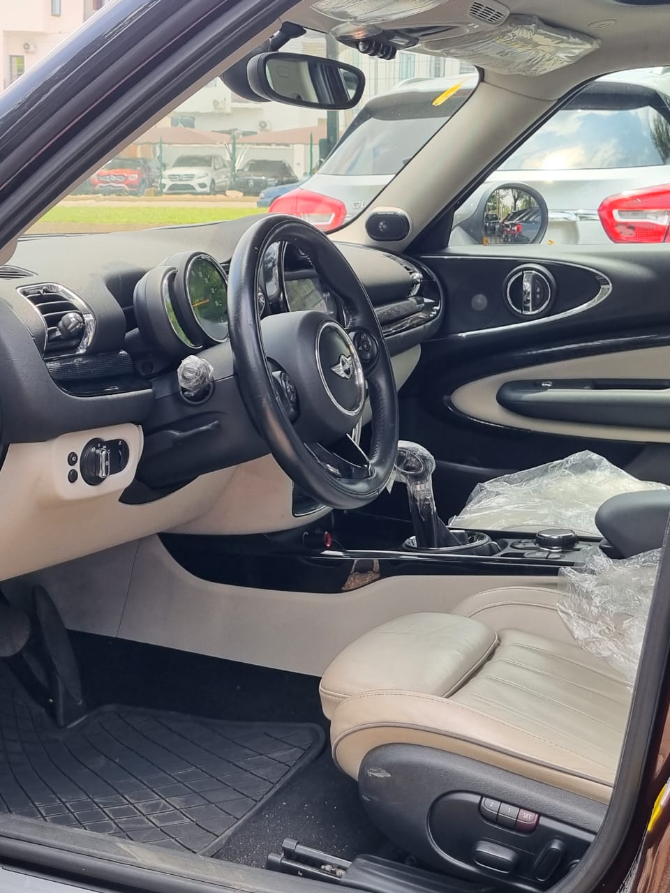 
								FOREIGN USED 2017  MINI COOPER S CLUBMAN⚡⚡ WITH PROPER DOCUMENTATION  PRICE:22M 📍ABUJA full									