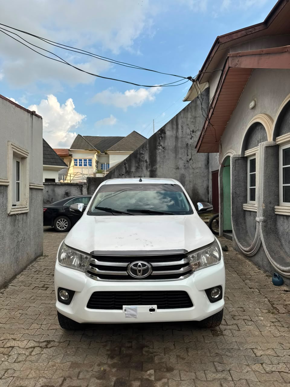 
								Owner house deal  Foreign used 2017 Toyota Hillux  Price review ‼️‼️‼️‼️‼️‼️‼️‼️‼️‼️‼️ With original duty (not allocation paper ) Clean red interior  Thumb start  Going for ~42m ~ now 40m Abuja deal full									