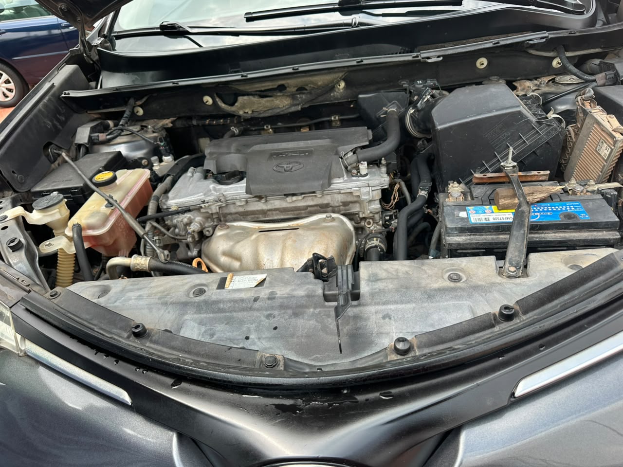 
								Unregistered Toyota RAV-4 2017 model, everything is working perfectly going for 16m abujadeal full									