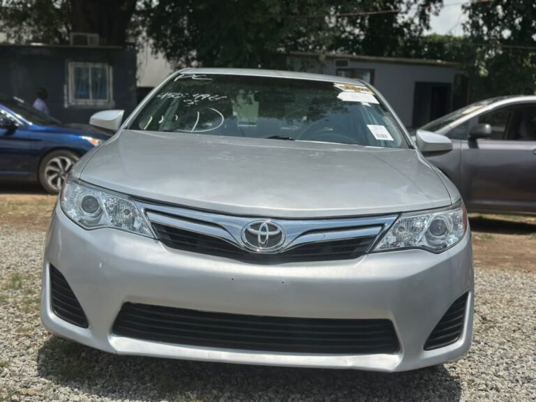 DISTRESS DISTRESS  FORIEGN USED TOYOTA CAMRY 2013 MODEL WITH RECENT ENTRY GOING FOR #11.9M NET ABUJA DEAL