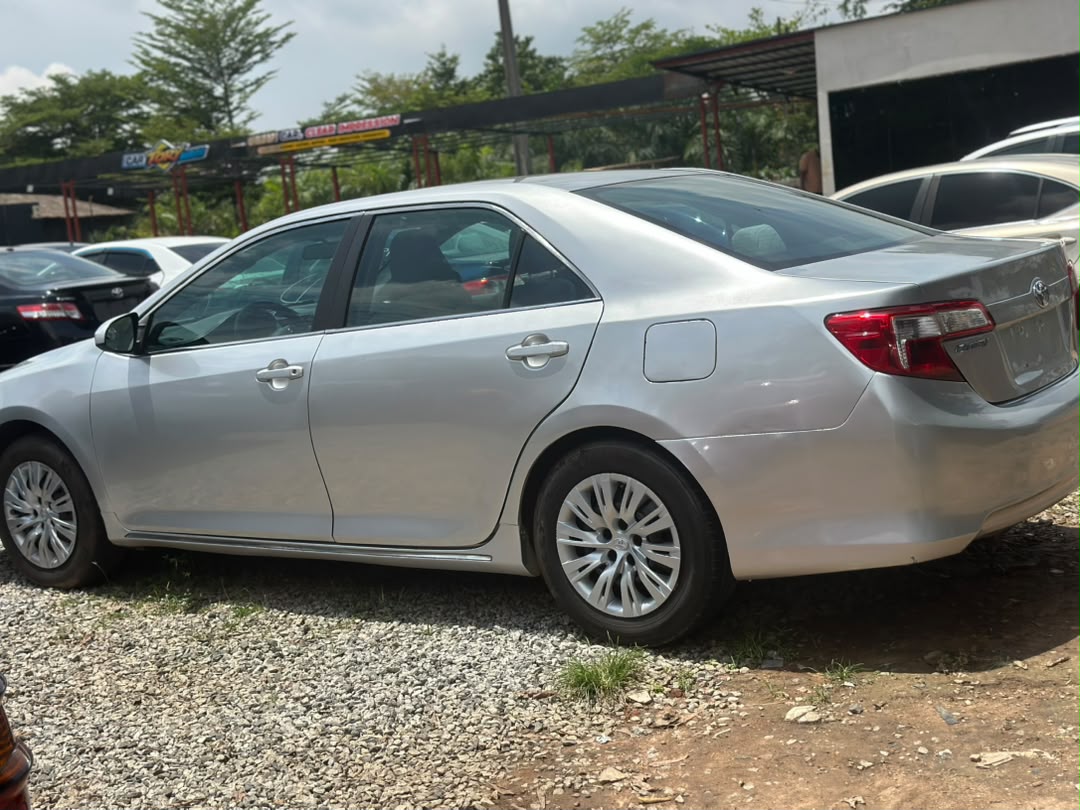 
								DISTRESS DISTRESS  FORIEGN USED TOYOTA CAMRY 2013 MODEL WITH RECENT ENTRY GOING FOR #11.9M NET ABUJA DEAL full									