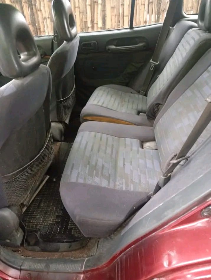 
								Distress sale👇🏾 Price:2.3m The owner needs urgent money. Location: lugbe Abuja. full									