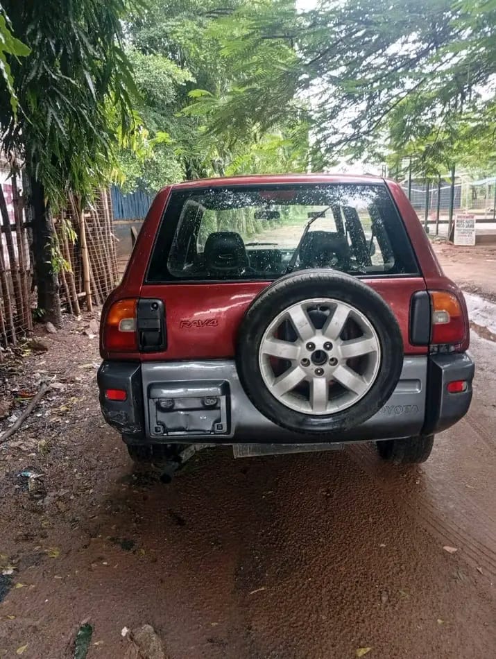 
								Distress sale👇🏾 Price:2.3m The owner needs urgent money. Location: lugbe Abuja. full									