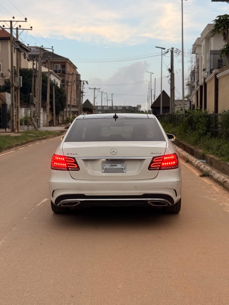 
								Good Deals  Distress Sell  Foreign used Mercedes Benz E400 2015 for just 19.9m Abuja full									