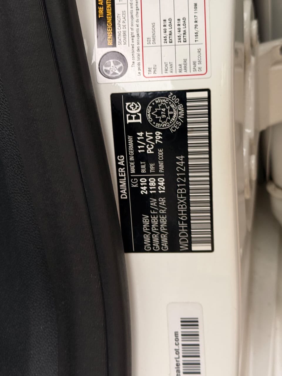 
								Good Deals  Distress Sell  Foreign used Mercedes Benz E400 2015 for just 19.9m Abuja full									