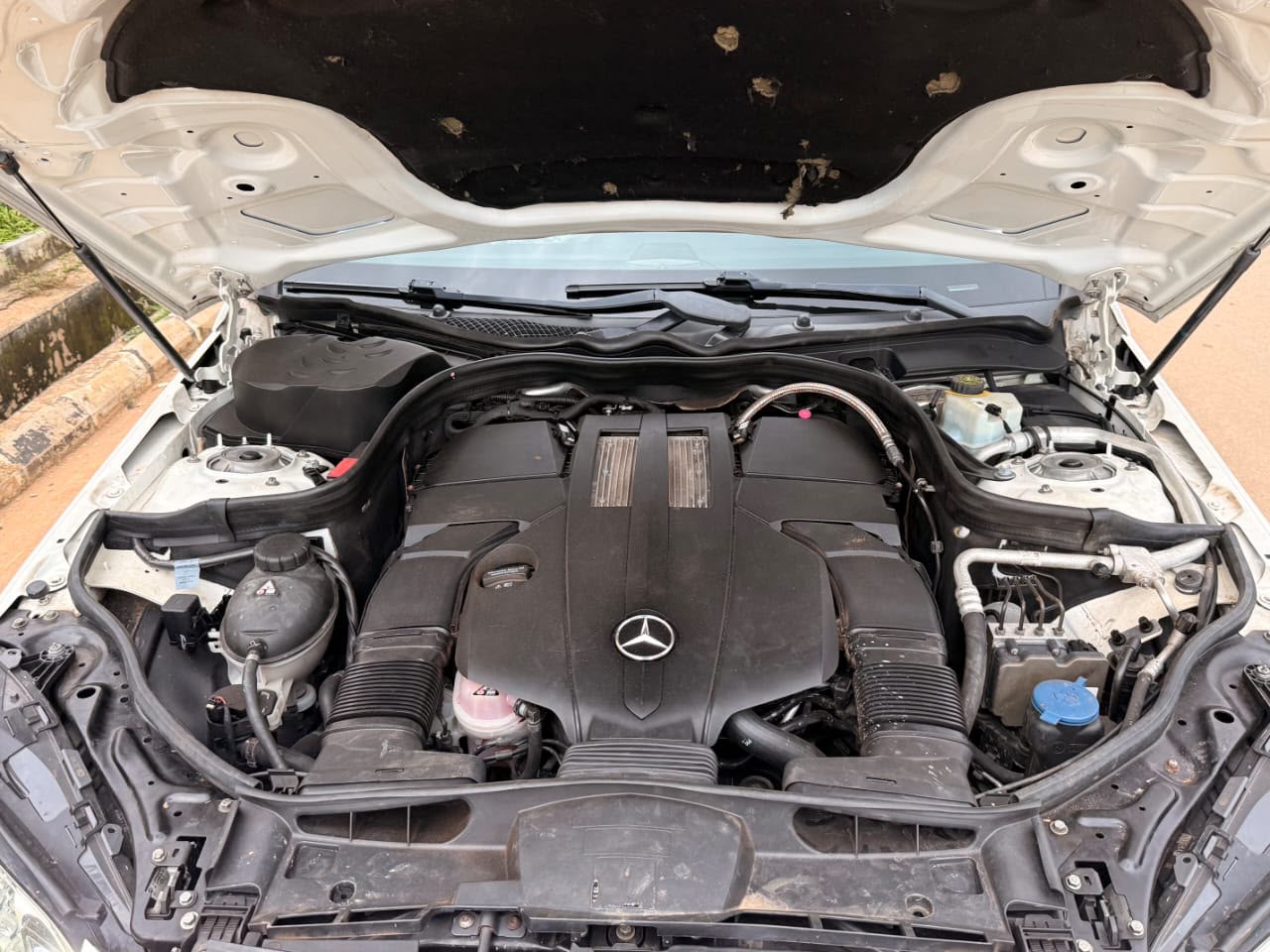 
								Good Deals  Distress Sell  Foreign used Mercedes Benz E400 2015 for just 19.9m Abuja full									