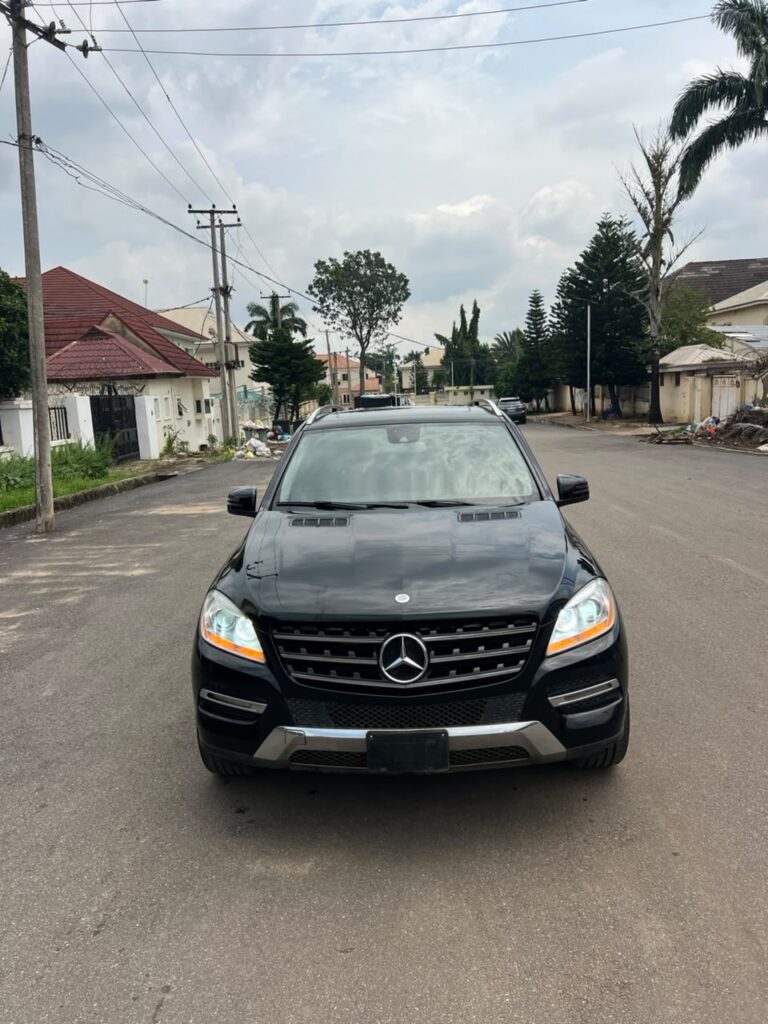 Classic distress 2013 ML 350 with untampered engine and gear AC chilling first body price 13m location Abuja owners house  Obinwanne