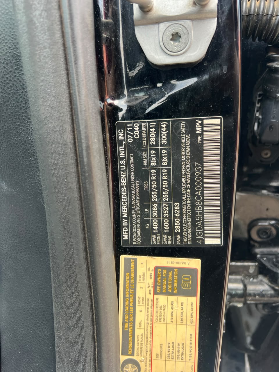 
								Classic distress 2013 ML 350 with untampered engine and gear AC chilling first body price 13m location Abuja owners house  Obinwanne full									