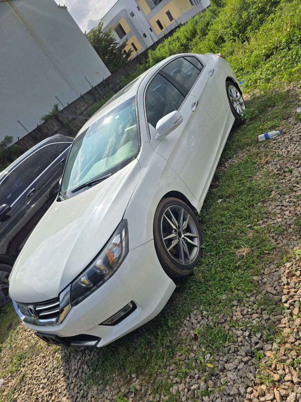 
								Sept Distress: Extremely clean Foreign used 2014 Honda Accord EXL fullest option with mint exterior nd interior Accident Free. going for just 13.3m only full									