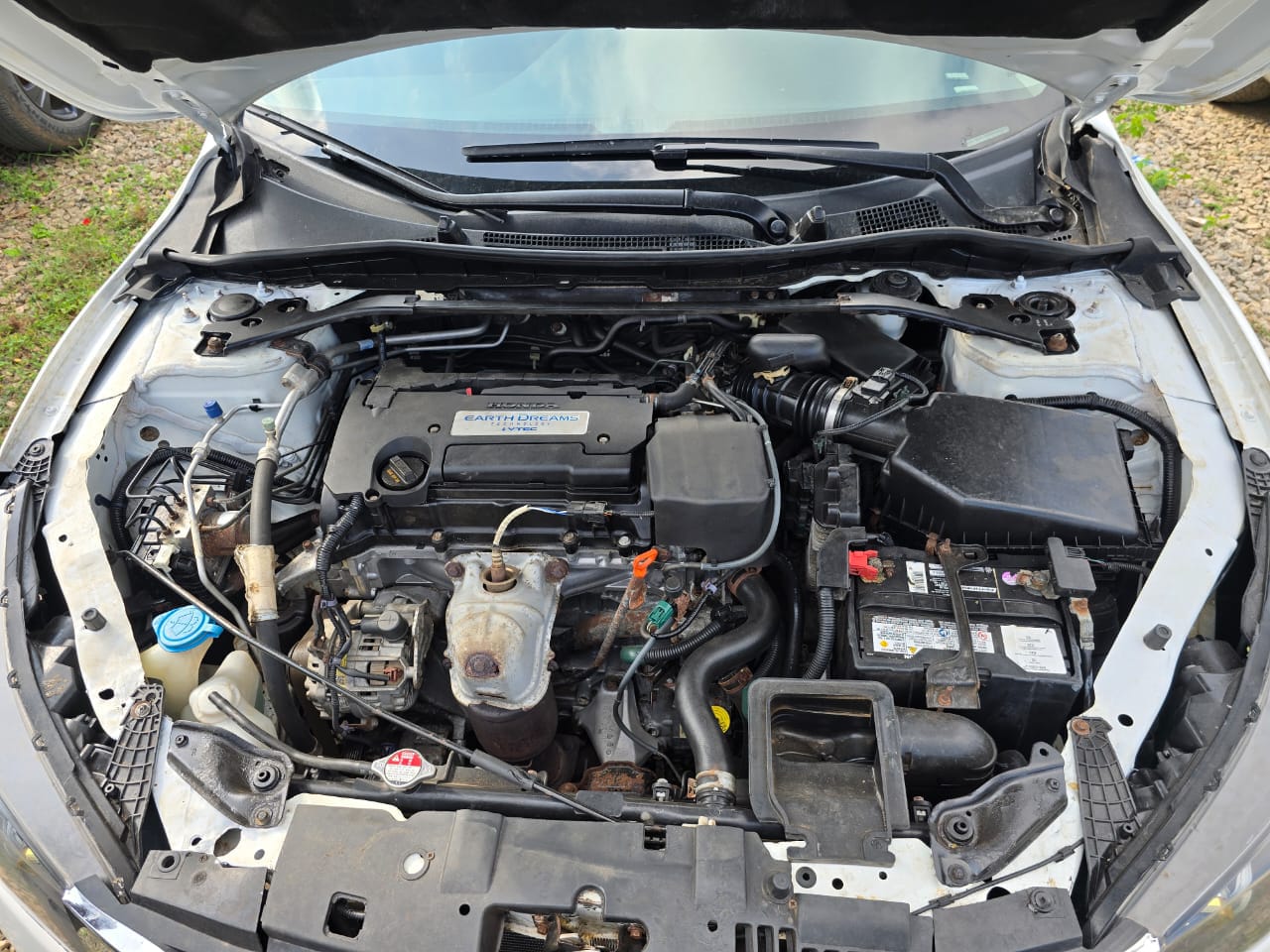 
								Sept Distress: Extremely clean Foreign used 2014 Honda Accord EXL fullest option with mint exterior nd interior Accident Free. going for just 13.3m only full									