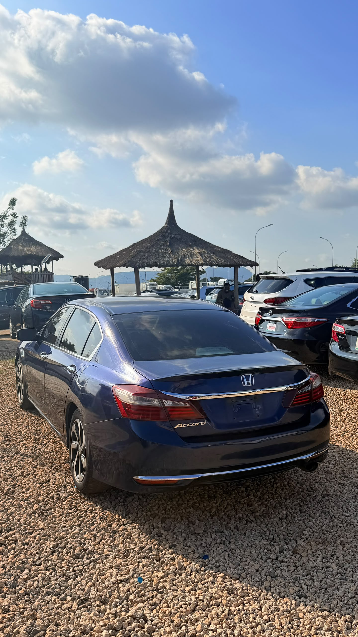 
								REGISTERED 2014 HONDA ACCORD WITH V4 ENGINE,PUSH TO START,SUNROOF, AC FREEZING AND VERIFIED DOCUMENTS VALID FOR 9.5 MILLION NAIRA ONLY full									