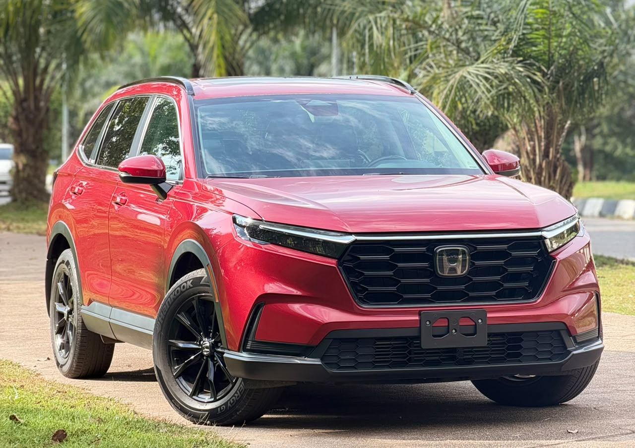 
								JUST ARRIVED🚀 FOREIGN USED 2024 HONDA CR-V SPORTS  Perfect SUV for someone who wants a modern ride without compromising comfort or style.  ₦55M OnLy💰 custom duty  Clean. Sharp. Classy. Ready to turn heads. full									