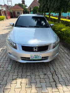2009 clean used accord  With untampered engine  Ac chilling  Buy and drive  4.2M