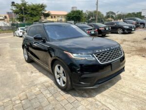 Just touch down Foreign used 2020 Range Rover Velar fullest option with 360° camera heated and ventilated leather seats retractable door handles blind spot lane keeping assist adaptive cruise controlpower boot anti collision sensor and many more.  💰 50 million naira only 📍 Abuja