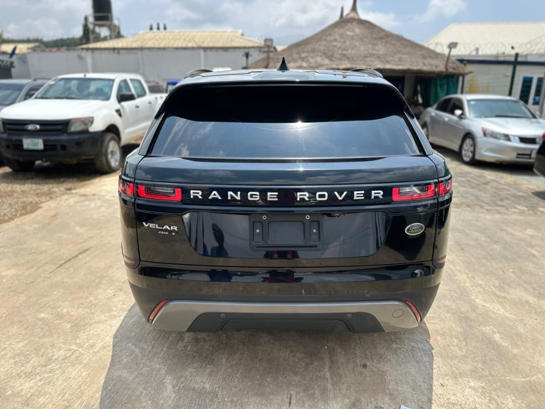 
								Just touch down Foreign used 2020 Range Rover Velar fullest option with 360° camera heated and ventilated leather seats retractable door handles blind spot lane keeping assist adaptive cruise controlpower boot anti collision sensor and many more.  💰 50 million naira only 📍 Abuja full									