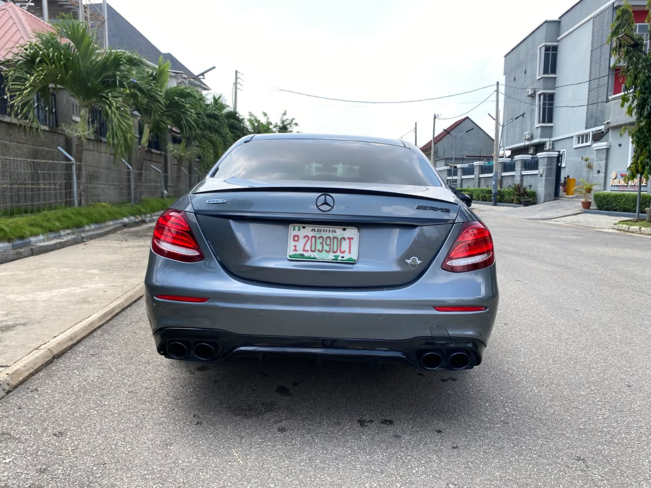 
								2 months registered, 2017 Mercedes Benz E43, with untapped v8 engine, selling for just N56m location Abuja full									