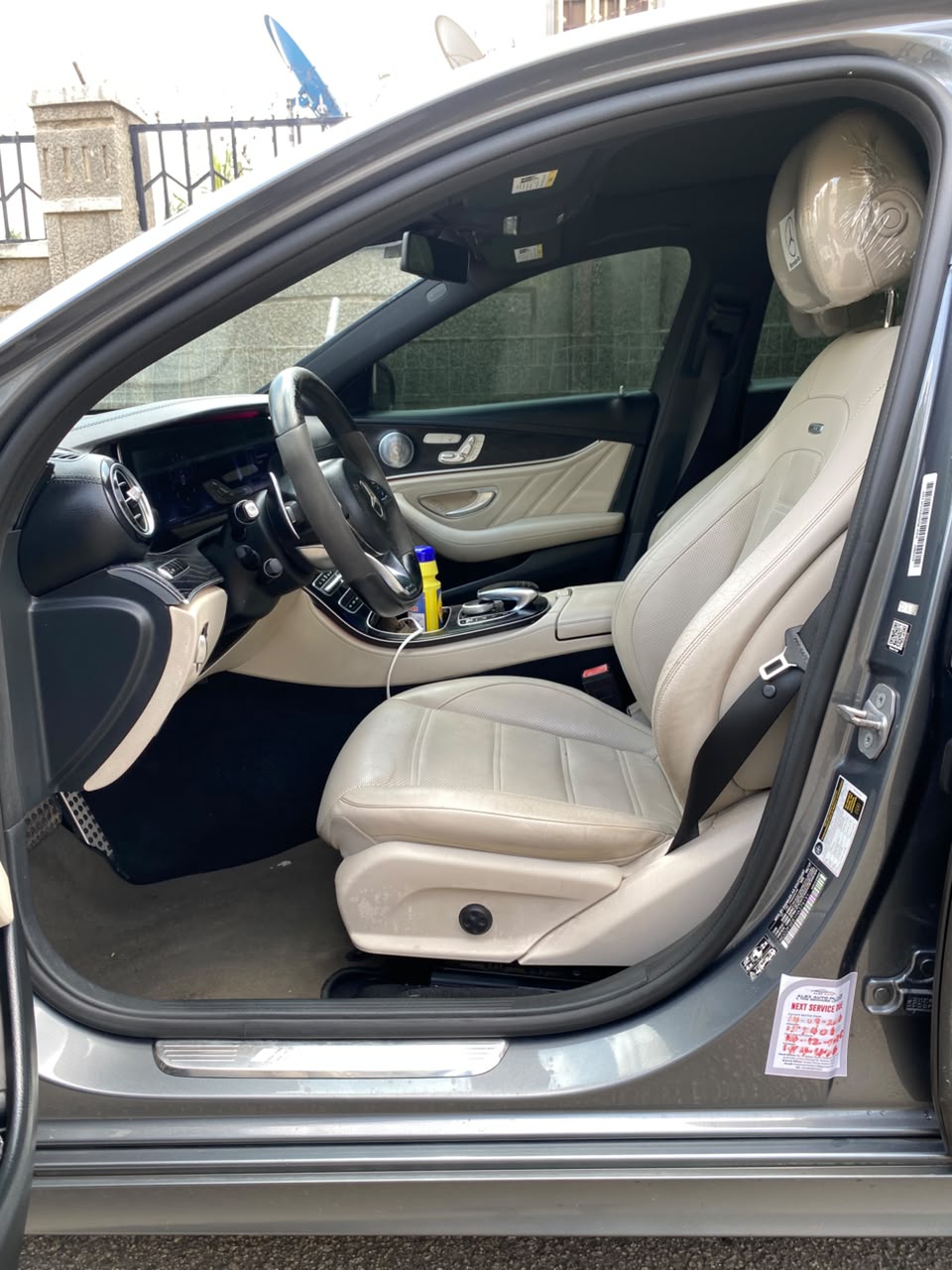 
								2 months registered, 2017 Mercedes Benz E43, with untapped v8 engine, selling for just N56m location Abuja full									