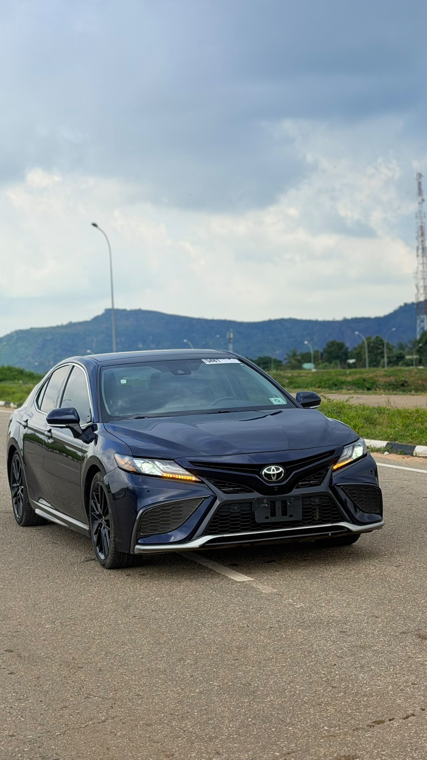 
								FOREIGN USED 🇺🇸 2021 TOYOTA CAMRY XSE WITH PUSH TO START, 360 DEGREES CAMERA,FULL PANORAMIC ROOF,ANTI BRAKE SYSTEM, COALITION SENSORS REAR AC VENT V4 ENGINE AC FREEZING AND VERIFIED DUTY VALID FOR 36.5 MILLION NAIRA ONLY full									