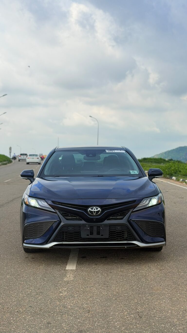 FOREIGN USED 🇺🇸 2021 TOYOTA CAMRY XSE WITH PUSH TO START, 360 DEGREES CAMERA,FULL PANORAMIC ROOF,ANTI BRAKE SYSTEM, COALITION SENSORS REAR AC VENT V4 ENGINE AC FREEZING AND VERIFIED DUTY VALID FOR 36.5 MILLION NAIRA ONLY