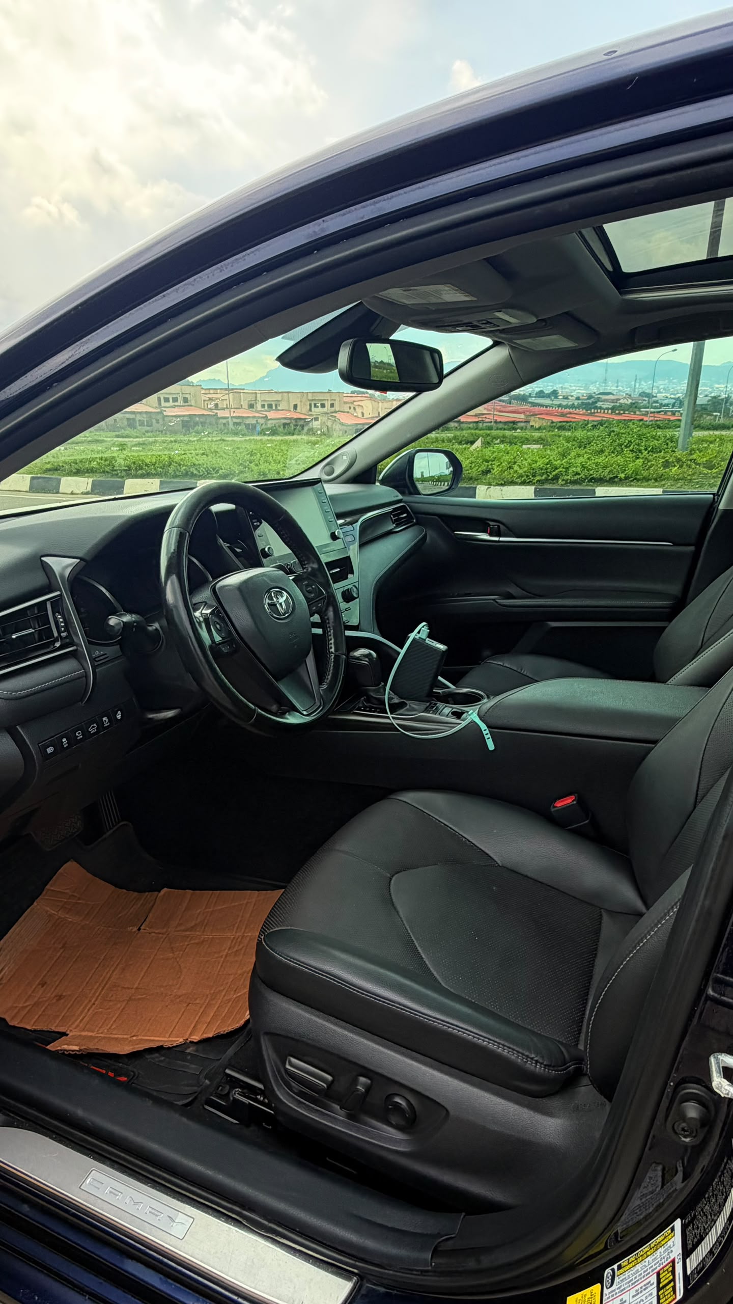 
								FOREIGN USED 🇺🇸 2021 TOYOTA CAMRY XSE WITH PUSH TO START, 360 DEGREES CAMERA,FULL PANORAMIC ROOF,ANTI BRAKE SYSTEM, COALITION SENSORS REAR AC VENT V4 ENGINE AC FREEZING AND VERIFIED DUTY VALID FOR 36.5 MILLION NAIRA ONLY full									