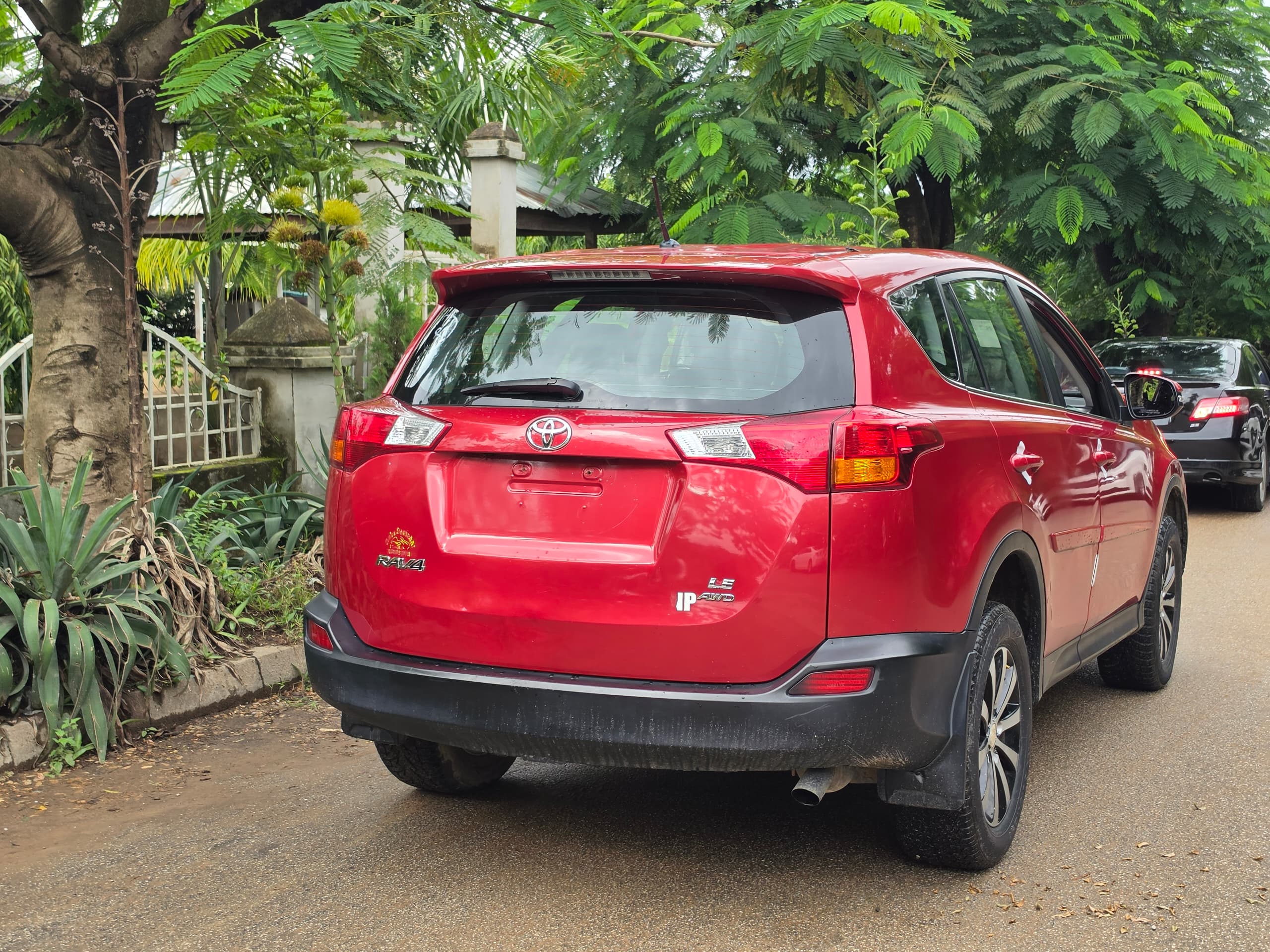 
								Belgium standards Toyota RAV4 2014 Engine and gearbox untempered AC chilling going for 13m  Abujadeal full									