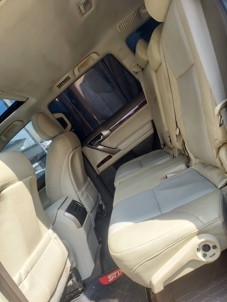 
								‎Neatly used 2012 GX 460 with untempered engine and gear. Ac is chilling. Going for 21.5m only. Location: Abuja! full									