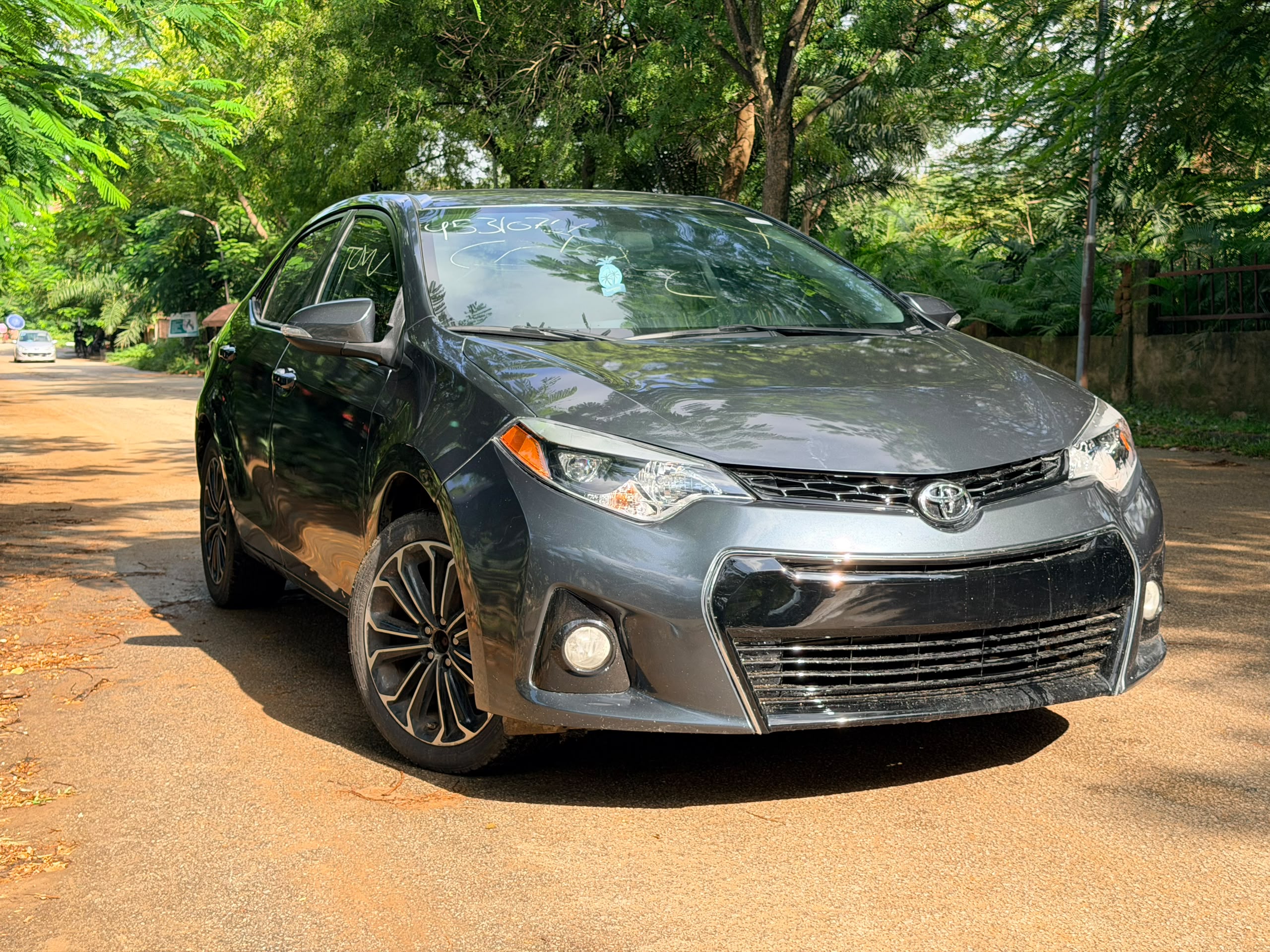 
								I have this 2 units of 2016 and 2014 Toyota Corolla Sport with sunroof, Sept 2026 Duty untampered system going for just 13.8m only full									