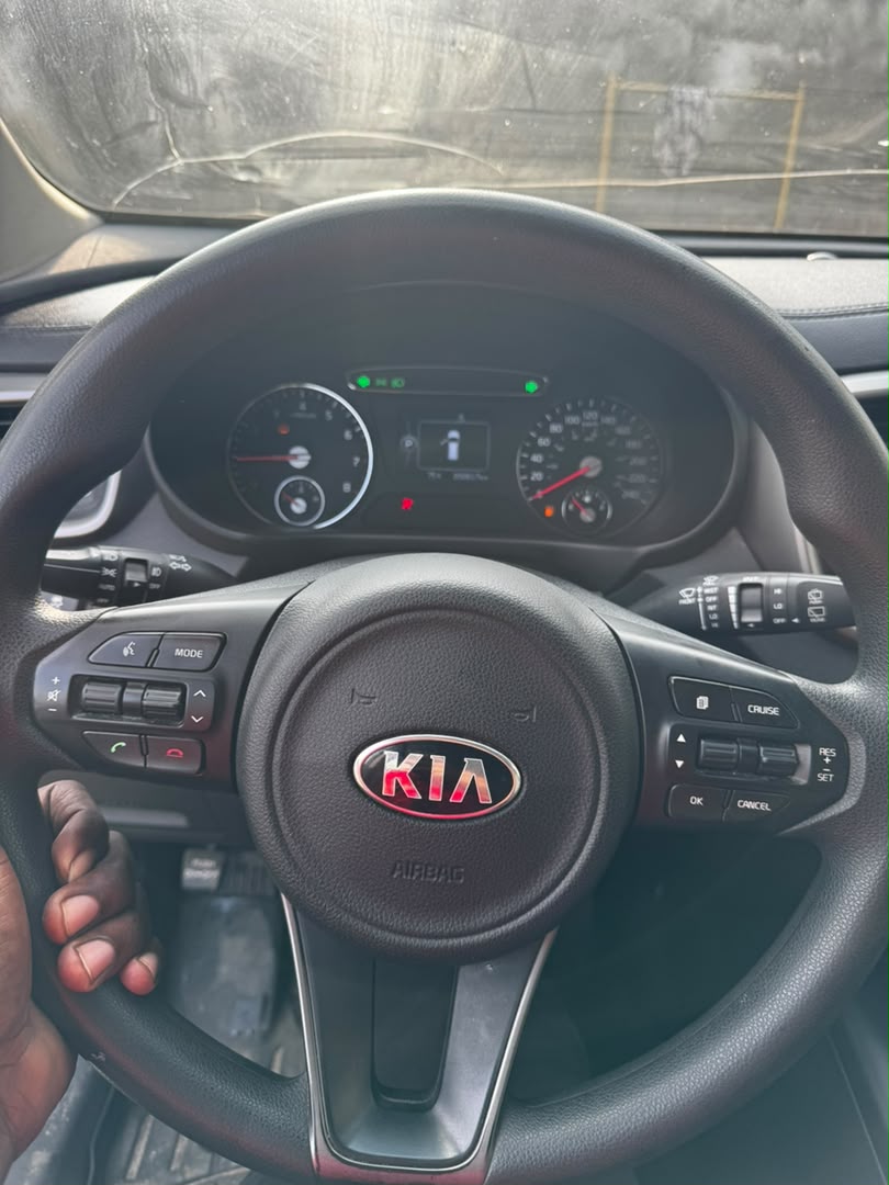 
								ABUJA📍FOREIGN USED 2016 KIA SORENTO IN PRISTINE CONDITION WITH 2026 ENTRY FULLY PAID DUTY 14.5M ONLY full									