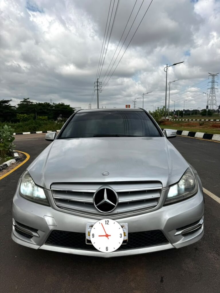iveaway Deal‼️‼️‼️ Neatly Used 2012 Mbenz C250 buy and drive  (Key Entry & Sunroof) with duty (WASH & FLY) going for just 9.2m Net 200k sambo with me Lugbe Abuja📍 ZERO CHAIN DEAL