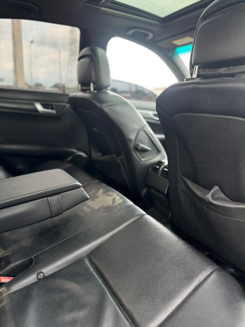 
								iveaway Deal‼️‼️‼️ Neatly Used 2012 Mbenz C250 buy and drive  (Key Entry & Sunroof) with duty (WASH & FLY) going for just 9.2m Net 200k sambo with me Lugbe Abuja📍 ZERO CHAIN DEAL full									