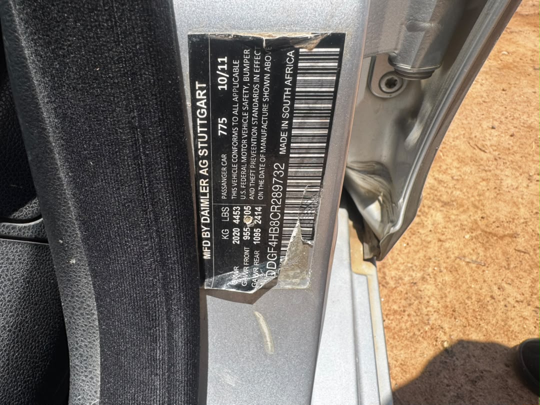 
								iveaway Deal‼️‼️‼️ Neatly Used 2012 Mbenz C250 buy and drive  (Key Entry & Sunroof) with duty (WASH & FLY) going for just 9.2m Net 200k sambo with me Lugbe Abuja📍 ZERO CHAIN DEAL full									