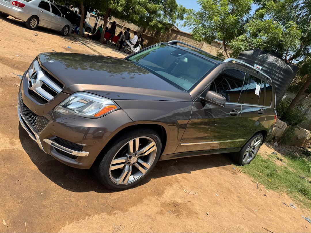 
								Just arrived direct Belgium 🇱🇷 glk 350 4matic 2014 model custom duty 2026 and in pristine condition 👍 power booting fullest option @ just 16.5m net 🥅 DEIDEI ABUJA full									