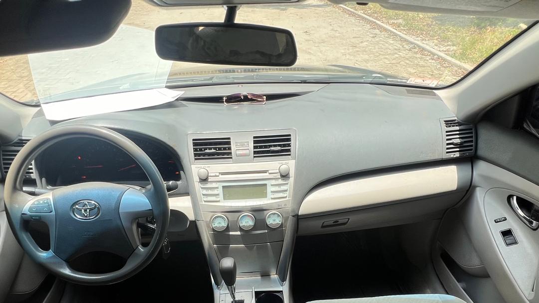
								2008 Belgium 🇧🇪 Grade Toyota Camry on Fast Sale  6m only  Untampered Engine and Gear  AC Moscow Standard  Owners House deal Abuja full									