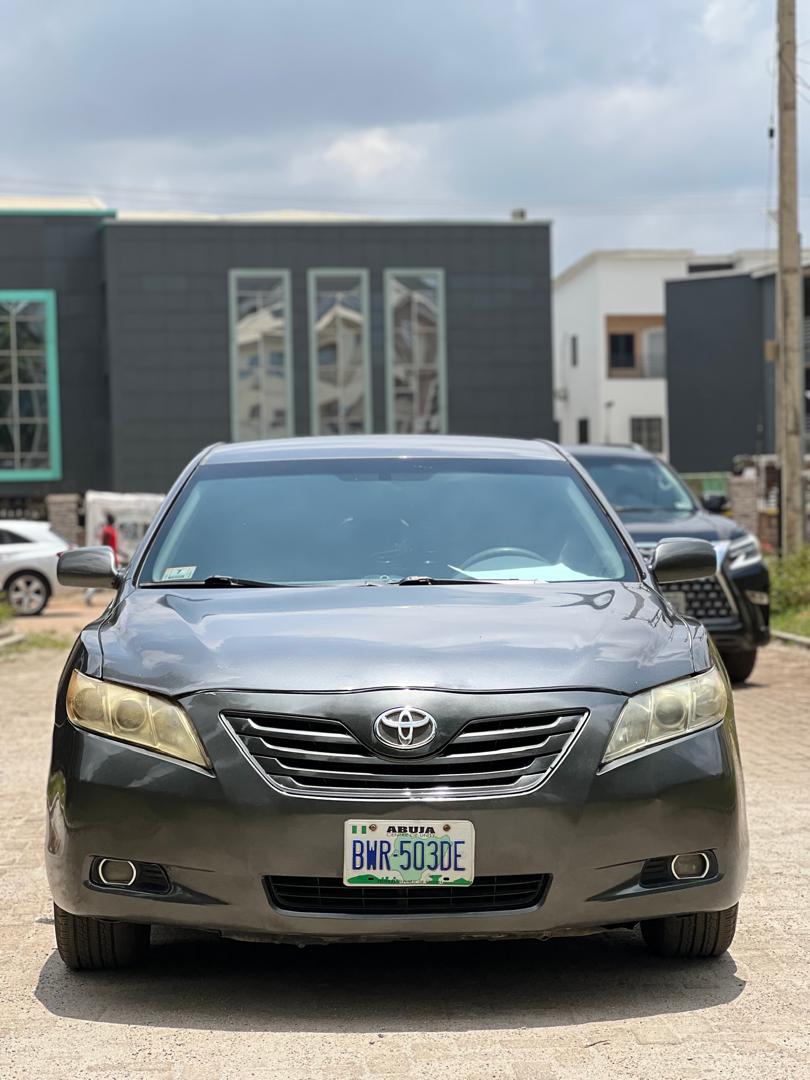 
								2008 Belgium 🇧🇪 Grade Toyota Camry on Fast Sale  6m only  Untampered Engine and Gear  AC Moscow Standard  Owners House deal Abuja full									