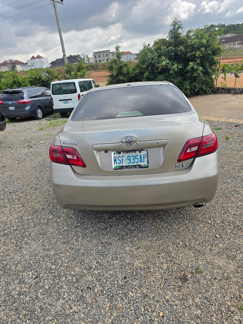 
								Distress Distress Toyota camry 2008 HYBRID with untermperd hybrid system  4.5m abujadeal full									