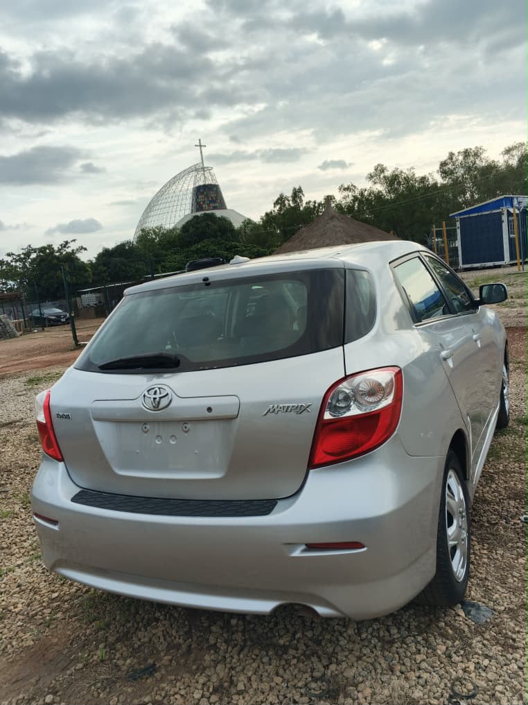 
								TOYOTA MATRIX.  ✨DIRECT BELGIUM WITH NORMAL COROLLA ENGINE .✨ ◐➖➖➖➖➖➖◑  ◐ Model: 2010 ◐ *Price💥: ₦11.5M.  Negotiatiable ◐ Location:  Abuja 🇳🇬 ◐ Duty: 2026 New entry   ◐ Status:  Grade 1 Foreign used full									