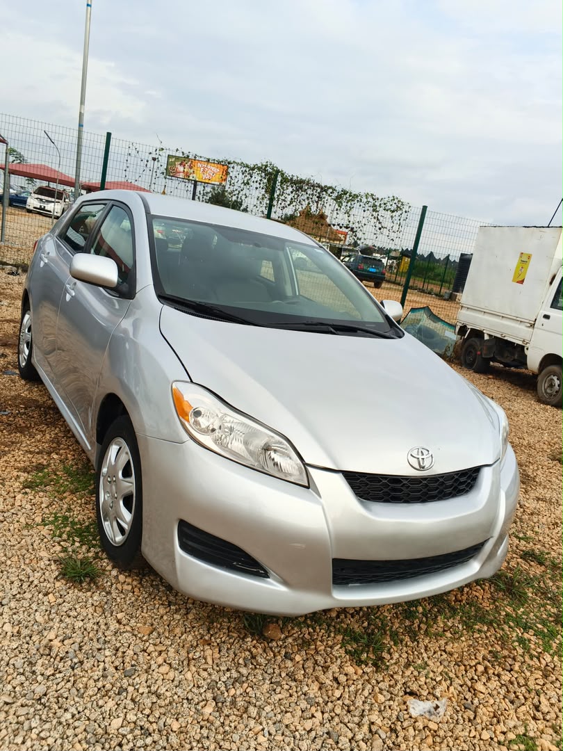 
								TOYOTA MATRIX.  ✨DIRECT BELGIUM WITH NORMAL COROLLA ENGINE .✨ ◐➖➖➖➖➖➖◑  ◐ Model: 2010 ◐ *Price💥: ₦11.5M.  Negotiatiable ◐ Location:  Abuja 🇳🇬 ◐ Duty: 2026 New entry   ◐ Status:  Grade 1 Foreign used full									