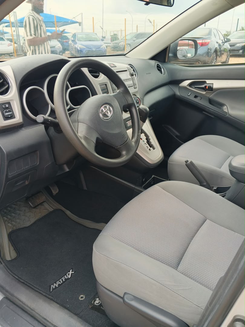 
								TOYOTA MATRIX.  ✨DIRECT BELGIUM WITH NORMAL COROLLA ENGINE .✨ ◐➖➖➖➖➖➖◑  ◐ Model: 2010 ◐ *Price💥: ₦11.5M.  Negotiatiable ◐ Location:  Abuja 🇳🇬 ◐ Duty: 2026 New entry   ◐ Status:  Grade 1 Foreign used full									