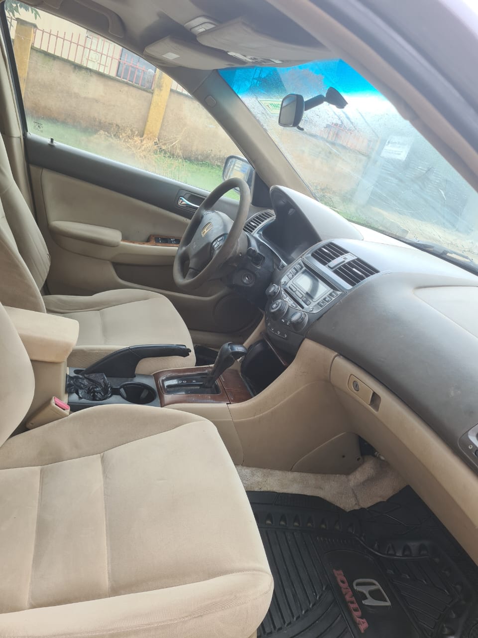 
								Super sharp 2007 honda Accord, AKA D.C Buy and drive  Nothing to fix  2.7m Ac chilling full									