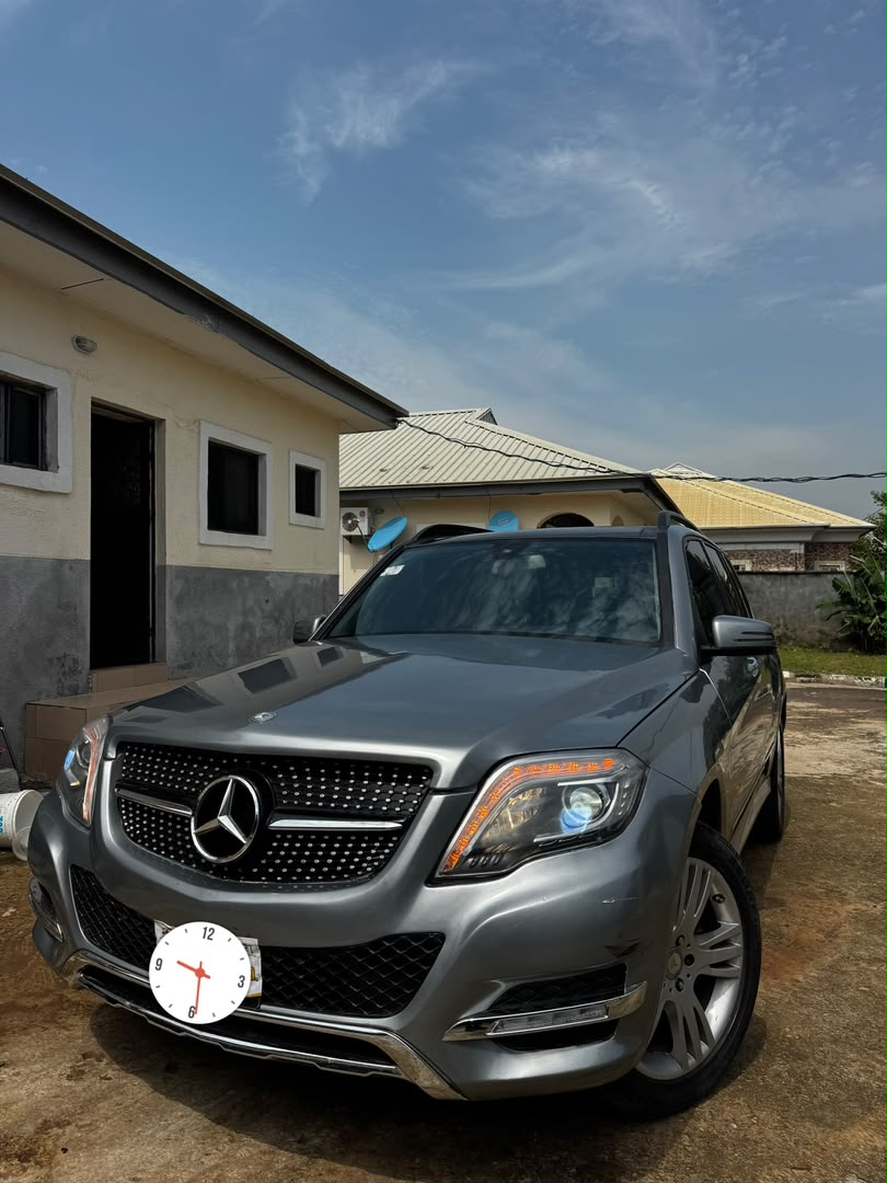 
								DEALERS DEAL‼️‼️‼️ Carefully Used 2014/15 Mercedes Benz GLK350 (4Matic) car is pristine condition (Key Entry Power Booth & Double Pano) buy and drive with original duty going for just 9.8m Last Add sambo Lugbe Abuja📍 ZERO CHAIN DEAL full									