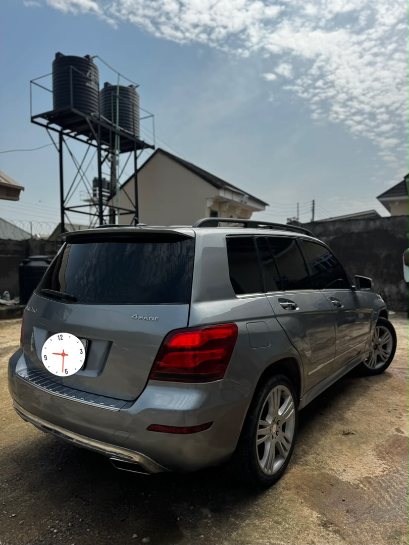 
								DEALERS DEAL‼️‼️‼️ Carefully Used 2014/15 Mercedes Benz GLK350 (4Matic) car is pristine condition (Key Entry Power Booth & Double Pano) buy and drive with original duty going for just 9.8m Last Add sambo Lugbe Abuja📍 ZERO CHAIN DEAL full									