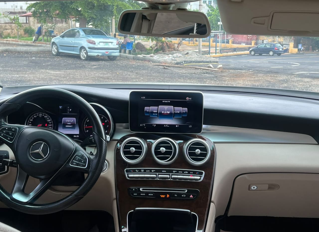 
								FOREIGN USED 2016 MERCEDES-BENZ GLC300 NOTHING TO FIX WITH ORIGINAL CUSTOM DUTY GOING FOR 26.5M ABUJA DEAL full									
