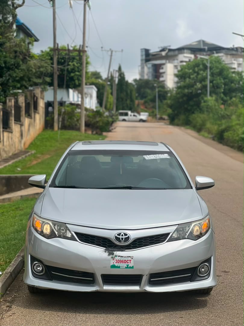 
								Good deals    Distress Sell Foreign used Toyota Camry 2013 SE V6 Engine for just 11.9m Abuja full									