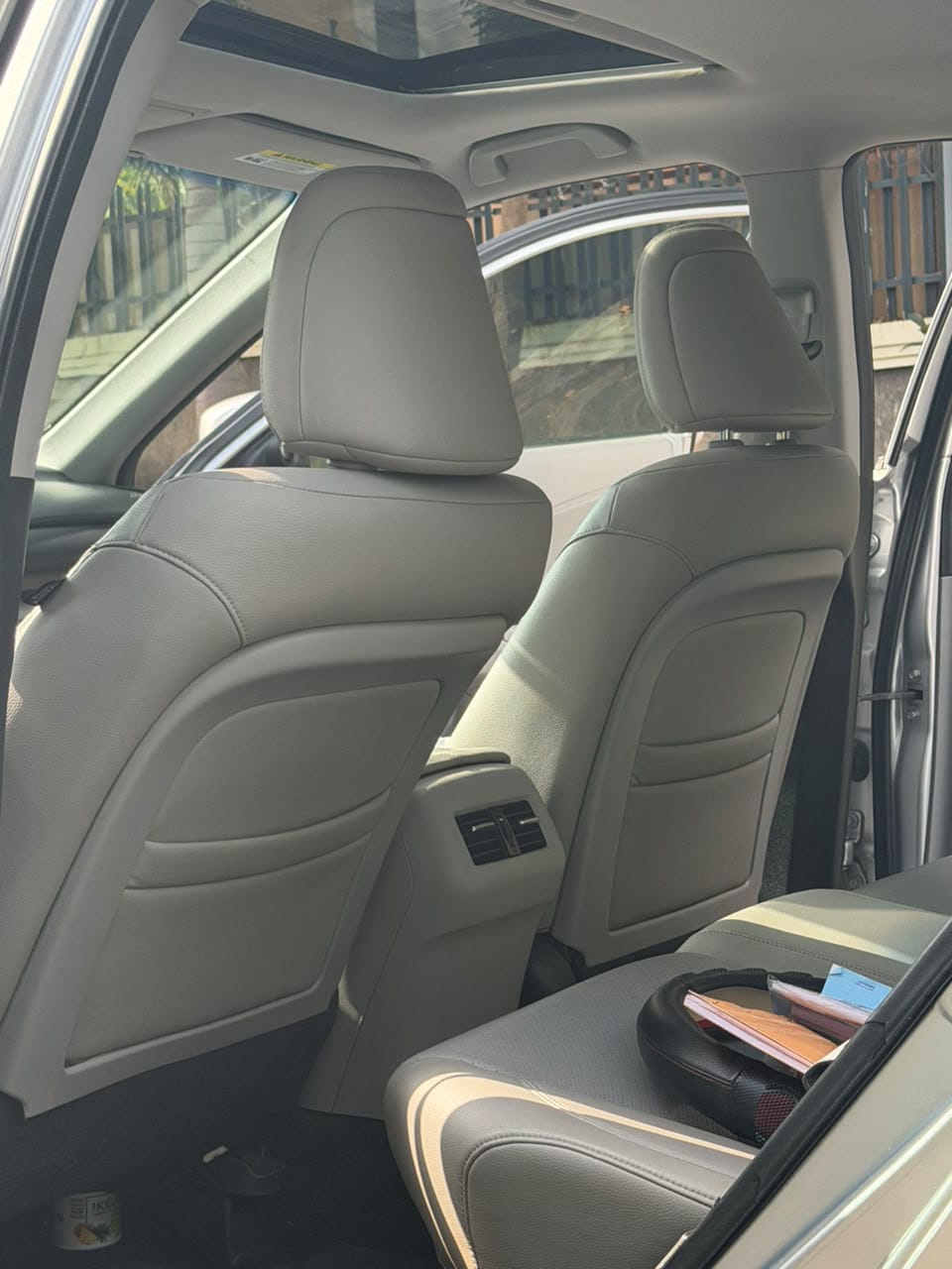 
								Extremely clean Belgium standard First body 6months used Honda Accord 2014 double screen with untermperd system  10.3m abujadeal full									