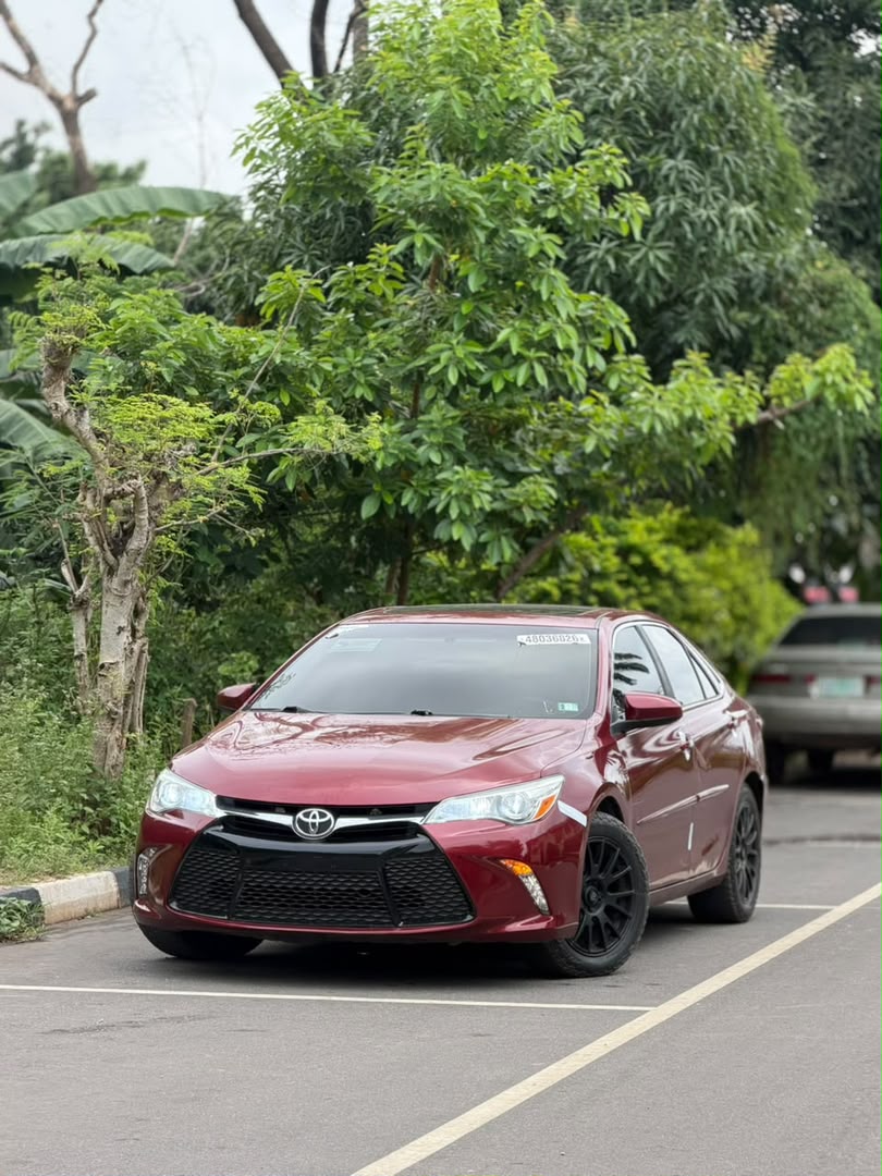 
								JUST IN ‼️🔥  2015 TOYOTA CAMRY XLE   ORIGINAL DUTY 📃  KEYLESS ENTRY AND IGNITION, SUNROOF, WIRELESS 🛜 CHARGING AND BACK A/C VENT   PRICE: 16.2M   ABUJA DEAL📍  NATIONWIDE DELIVERY full									