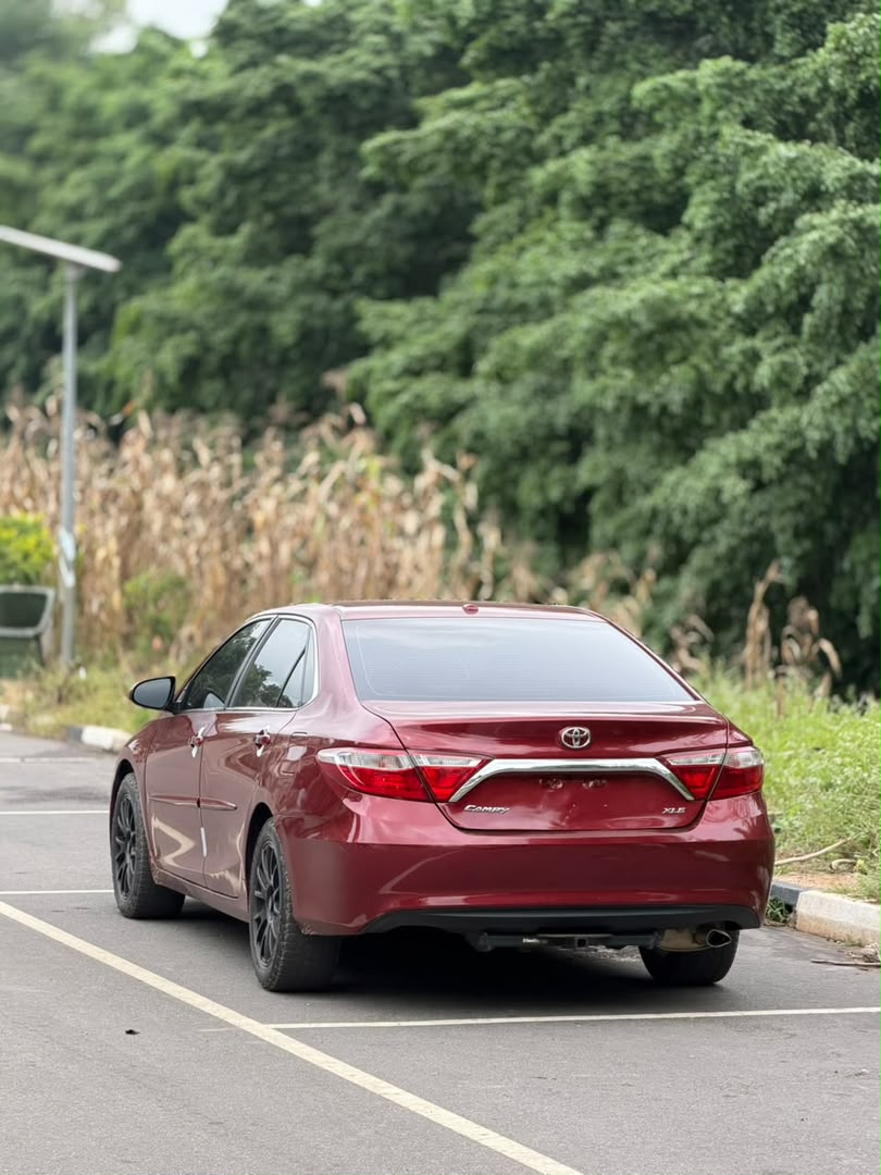 
								JUST IN ‼️🔥  2015 TOYOTA CAMRY XLE   ORIGINAL DUTY 📃  KEYLESS ENTRY AND IGNITION, SUNROOF, WIRELESS 🛜 CHARGING AND BACK A/C VENT   PRICE: 16.2M   ABUJA DEAL📍  NATIONWIDE DELIVERY full									