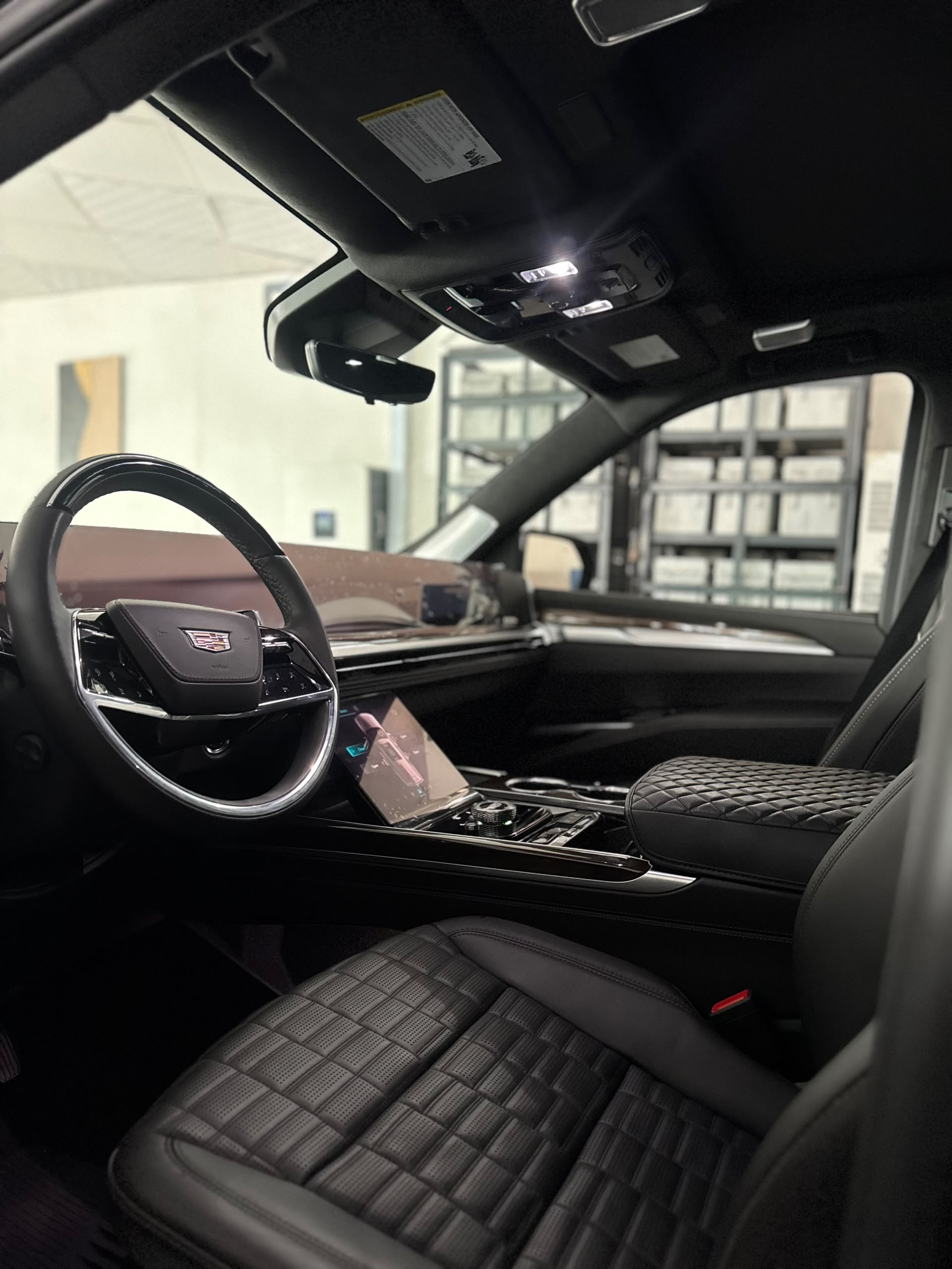 
								CADILLAC ESCALADE 2026 model Brand new @260m Dm full									