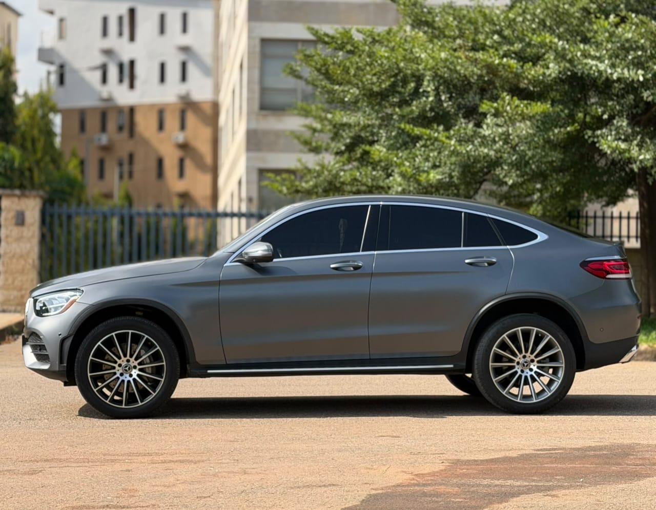 
								FOREIGN USED 2023 MERCEDES-BENZ GLC300 NOTHING TO FIX WITH ORIGINAL CUSTOM DUTY FULLY PAID UNTAMPERED SYSTEM GOING FOR 92M ABUJA DEAL full									